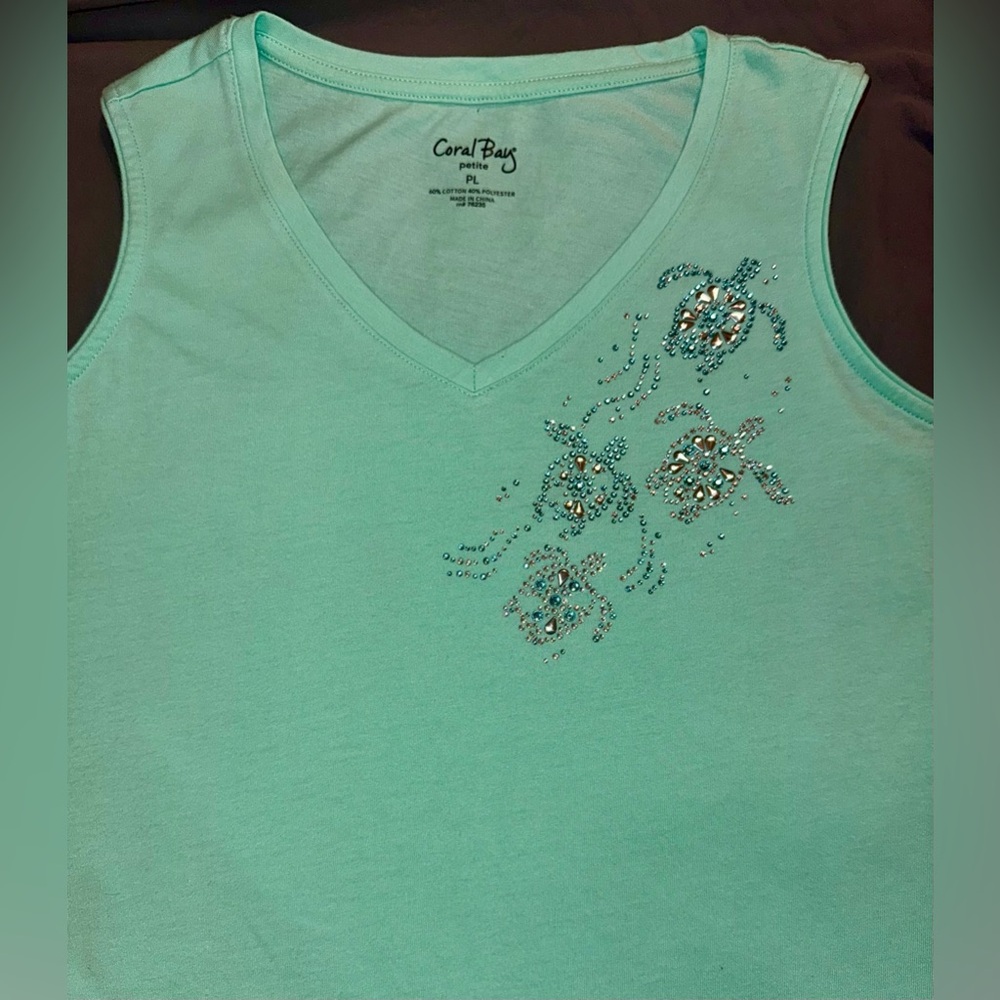 Coral Bay, sleeveless, jewel embellished turtles. Mint green tank. Petite Large